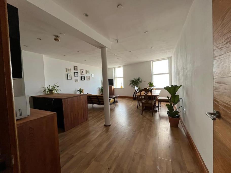 Sea Front Apartment
